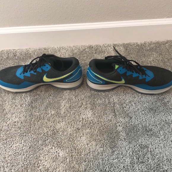 Nike Zoom Running Shoes - Picture 4 of 7